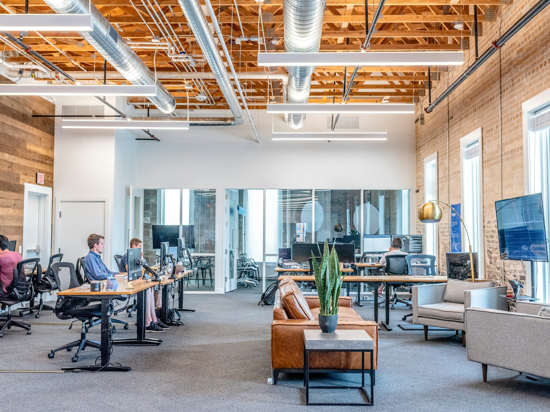 How Digital Platforms Bring Real-Time Interaction to Users